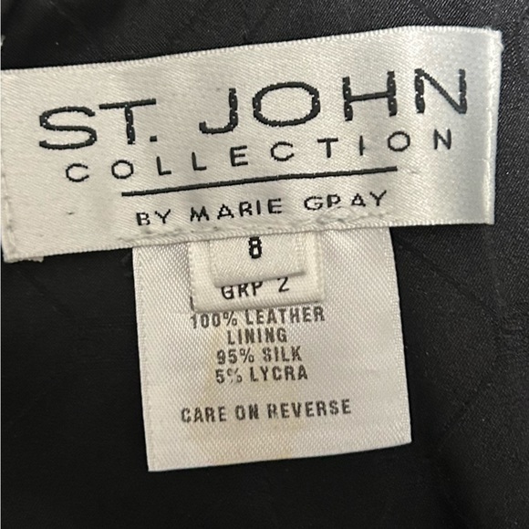 St. John Collection Women's Vintage Green with Gold 100% Leather Pants Size 8 - Picture 6 of 7